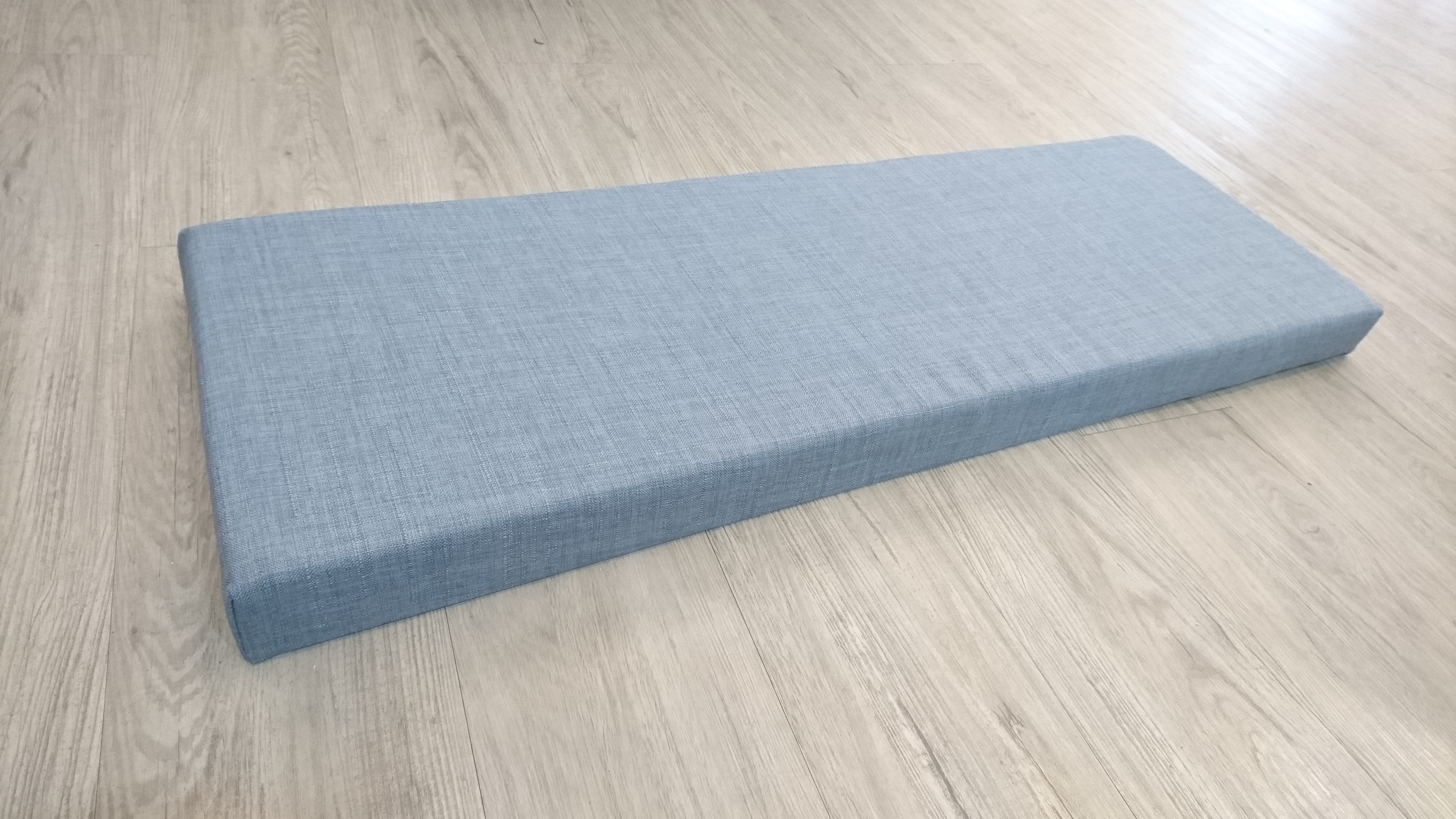 繃座墊 周R穿鞋椅