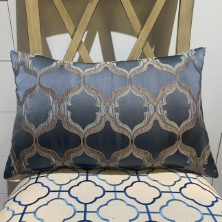 腰枕套 寬幅波格浮緹 藍底褐邊